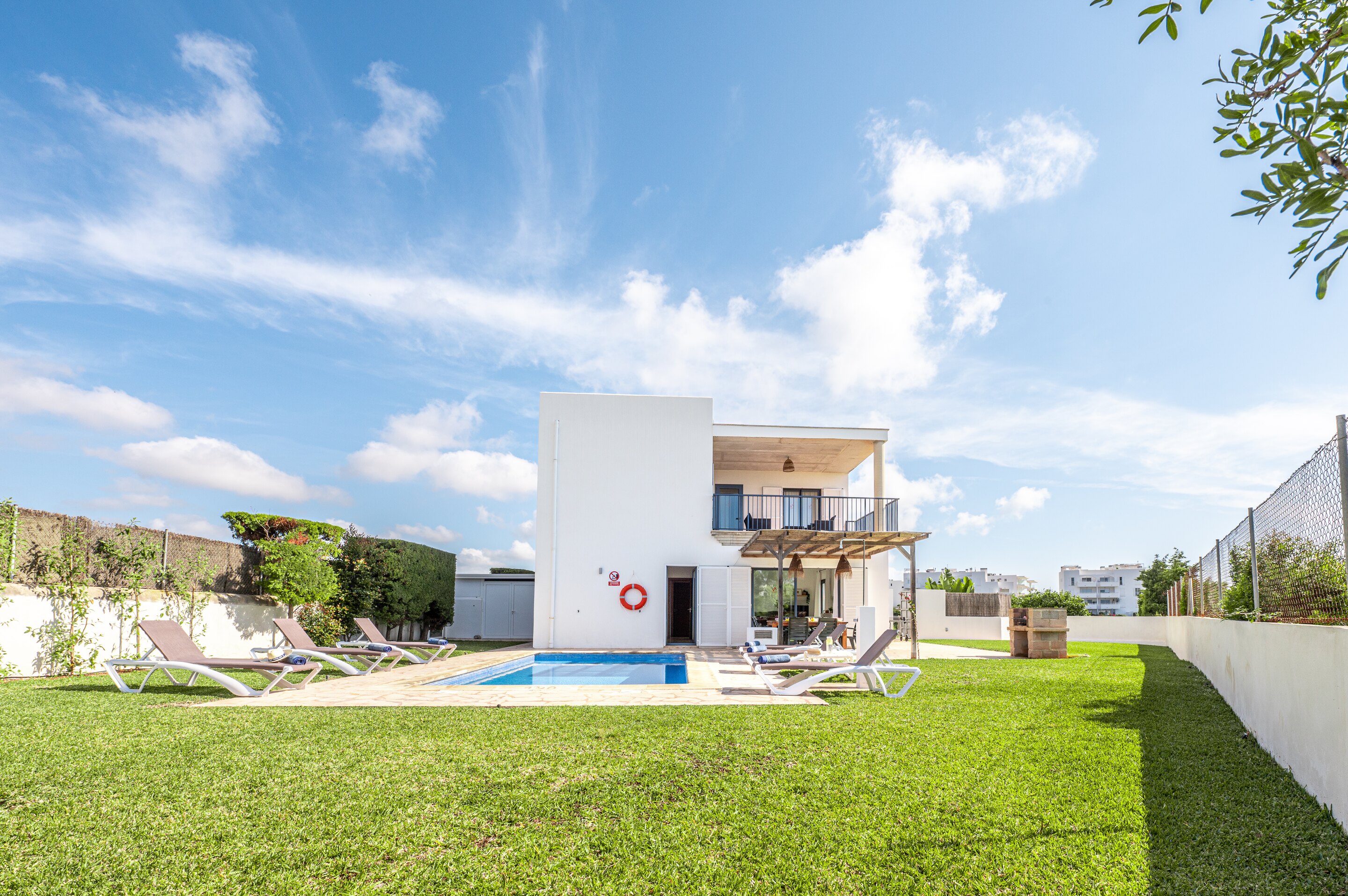 Ca Na Magdalena garden, pool and exterior
